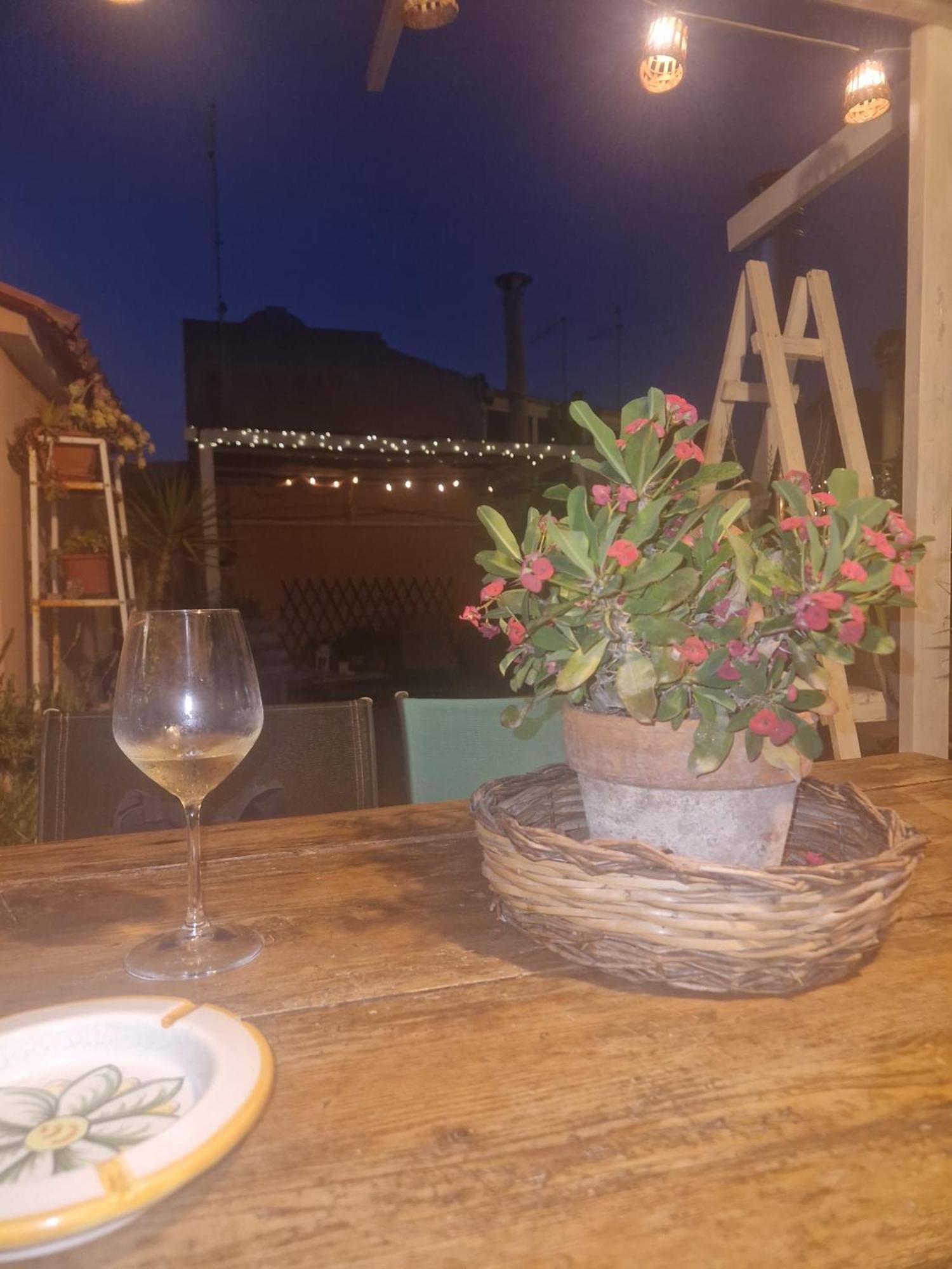 La Casa Di Melina - Home Book & Green Lovely Terrace Pachino Exterior photo